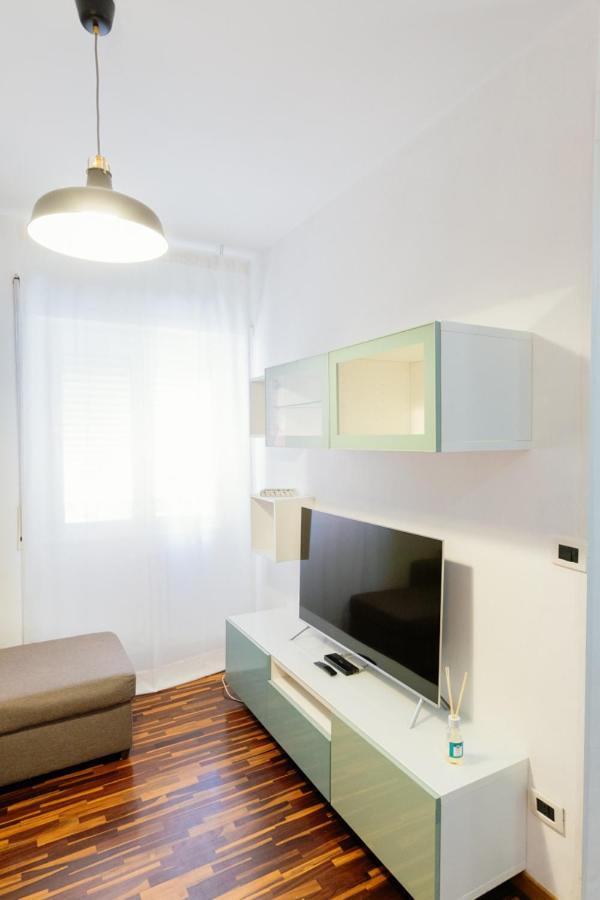 Casa Kalimera Moderna Attrezzata E Vicino Metro Apartment