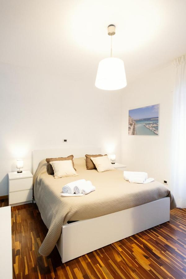 Casa Kalimera Moderna Attrezzata E Vicino Metro Apartment